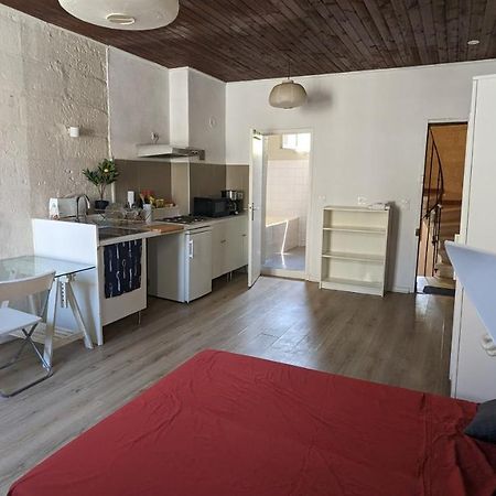 Hypercentre, Place Pie, Residence Amphoux Charmants Appartements Ou Studio Proche De La Gare Parkings Et Palais Des Papes Авиньон Екстериор снимка